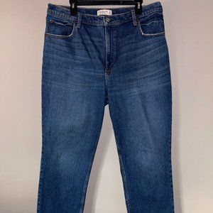 Abercrombie and Fitch Ultra High Rise, 90's Straight Jeans - Size 33/16R